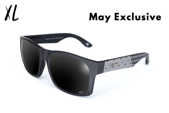 Big Kahuna XL - Sharks & Stripes Blackout - Jet Black Polarized