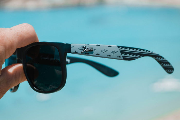 Eminence - Sharks & Stripes Blackout - Jet Black Lens Polarized - Eminence